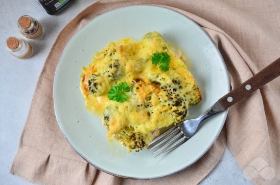 Курица с брокколи под сыром – фото приготовления рецепта, шаг 5