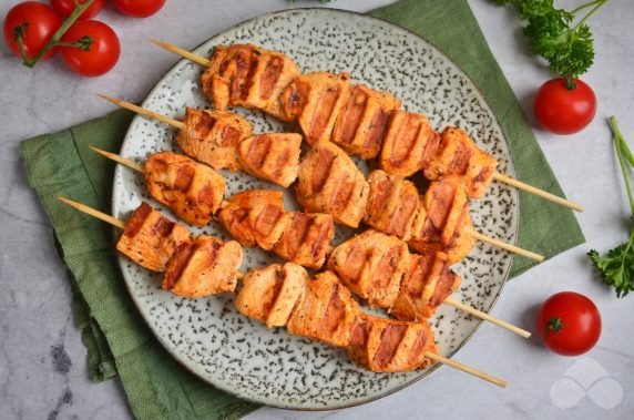 Куриные шашлычки по-гречески на гриле – фото приготовления рецепта, шаг 6